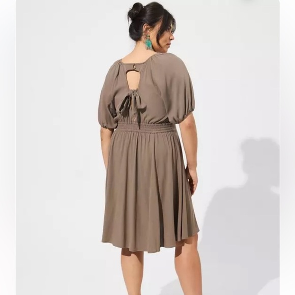 Torrid Taupe Mini Rayon Slub Puff Sleeve Skater Dress Size 3X - Picture 2 of 8